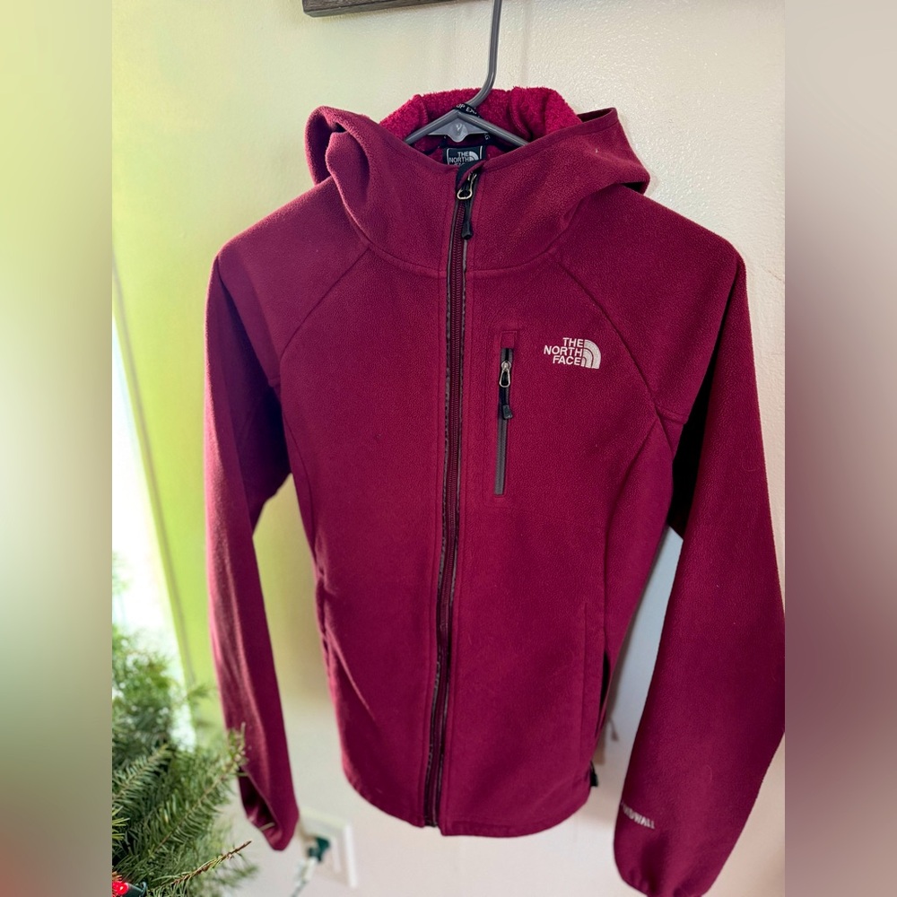 NORTHFACE // women’s jacket